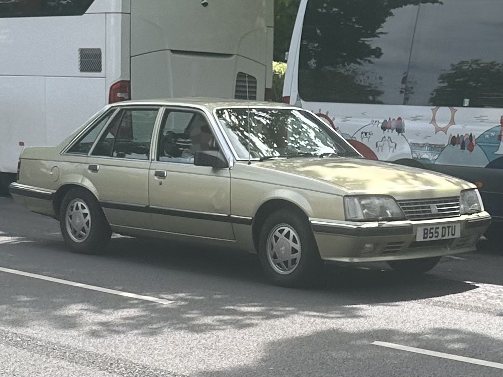 B55DTU, Vauxhall Senator 1st gen (A2), 1983–1987