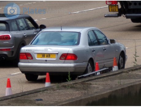 18 AB, Mercedes-Benz E-Klasse