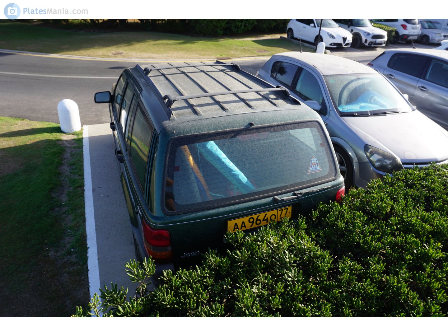 аа 964 о 77, Jeep Grand Cherokee 1st gen (ZJ), 1993–1998