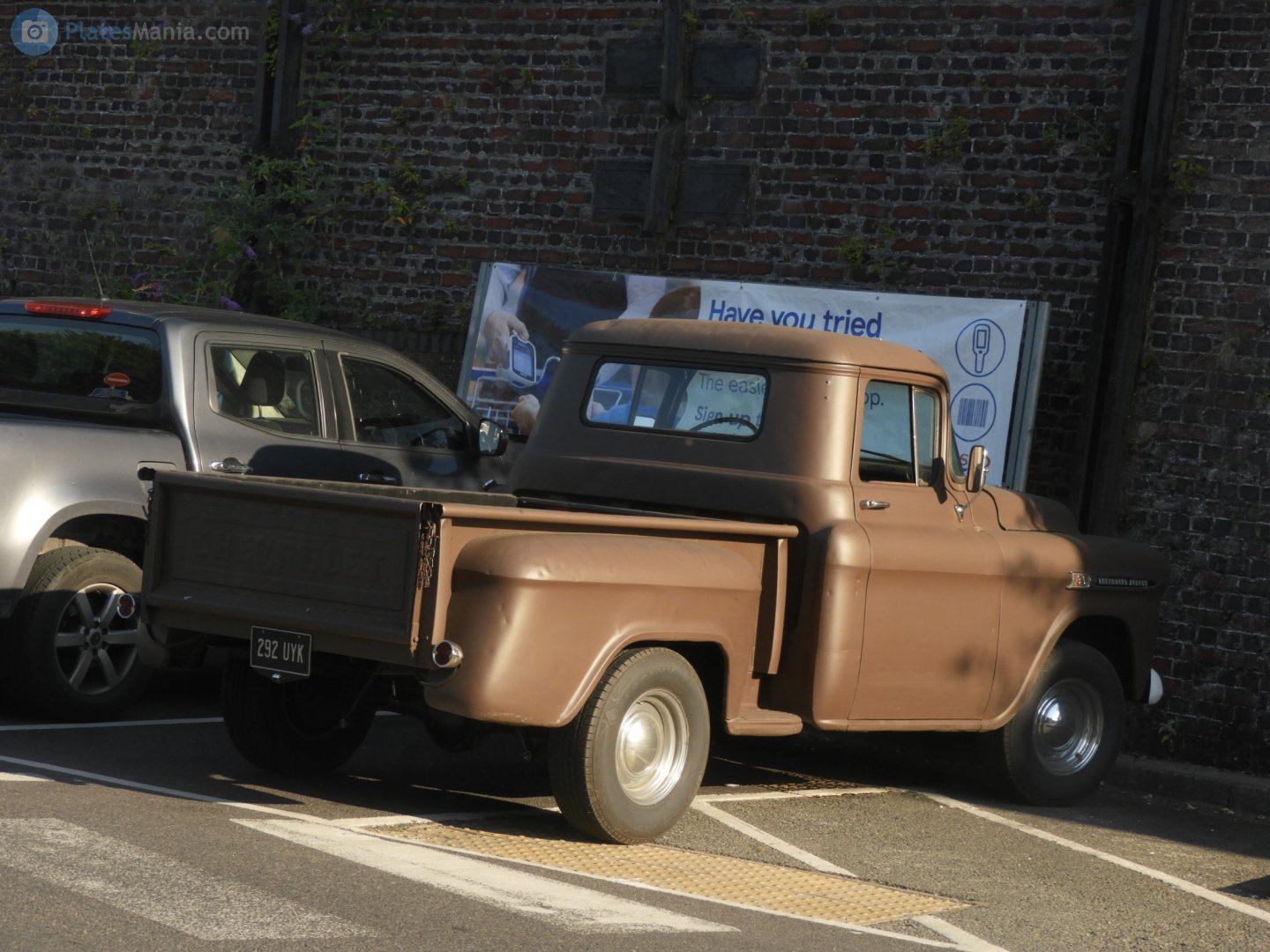 292UYK, Chevrolet Apache 1st gen Truck (3100/3200/3600/3800; A-body), 1957–1959