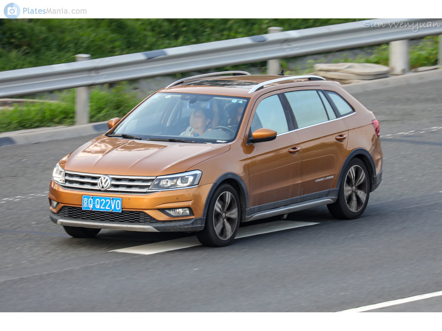 京Q·Q22V0, Volkswagen Lavida 2nd gen Cross Lavida (184/185), 1st facelift, 2015–2018