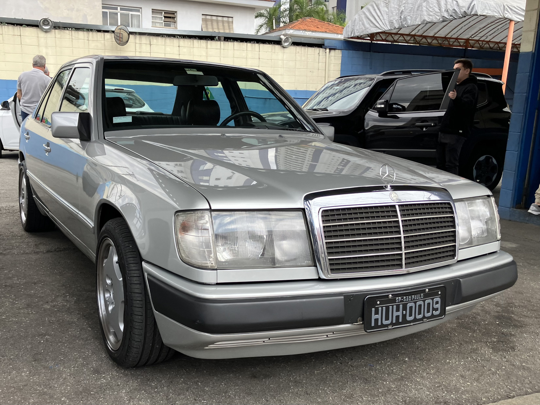 HUH-0009, Mercedes-Benz E-Klasse 1st gen Sedan (W124), 1984­–1995