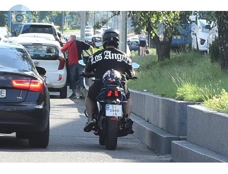 DI 0880 JA, Bajaj Bruzer / Dominar