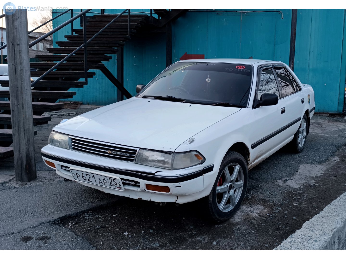 р 621 ар 25, Toyota Corona 9th gen Sedan (T170), 1987–1992
