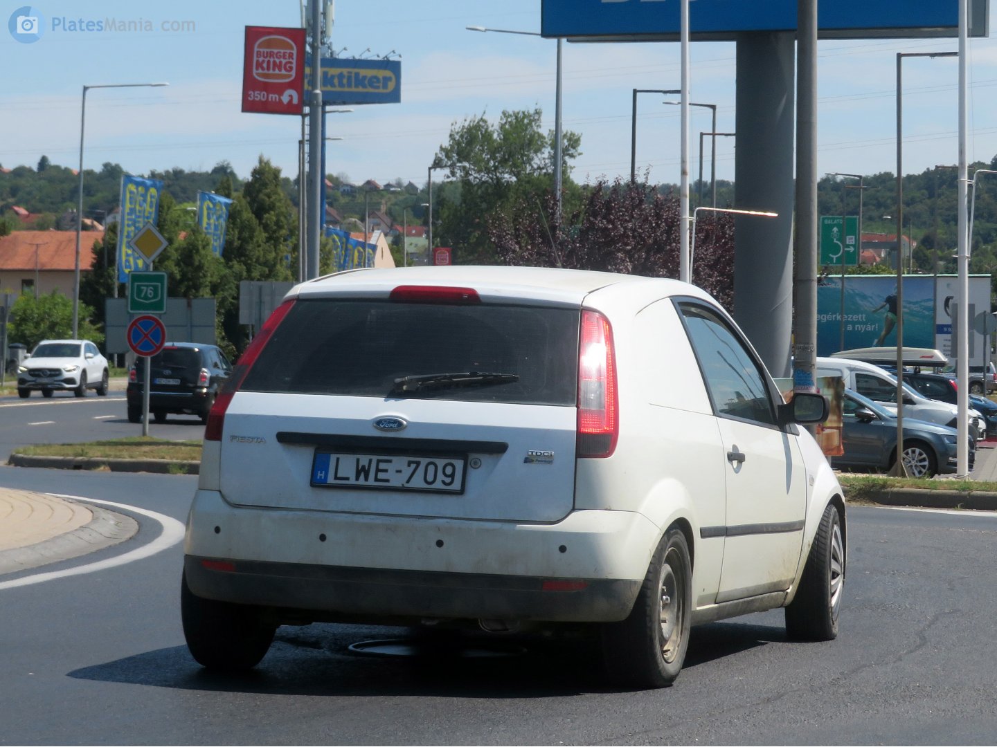 LWE-709, Ford Fiesta 5th gen 3-door Van (B257), 2002–2005