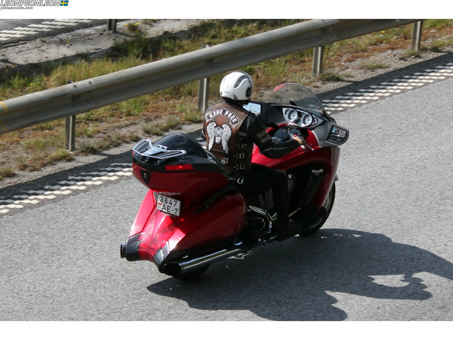 3647 AE-7, Victory Vision 