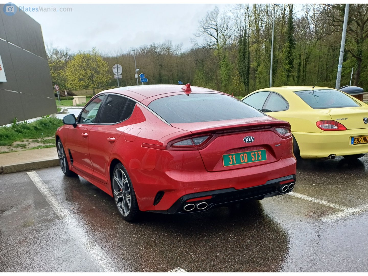 31 CD 573, Kia Stinger 1st gen (CK), 2017–2023