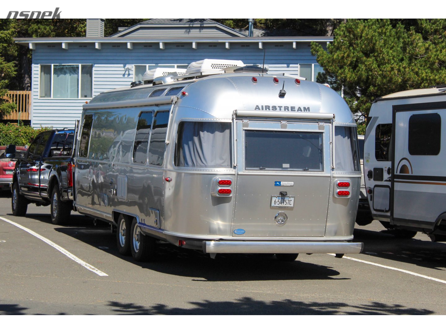 6-54757C, Airstream Land Yacht 