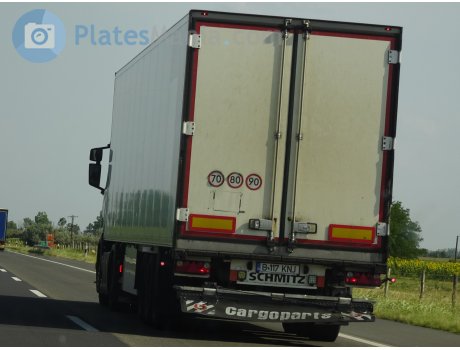 B 117 KNJ, Schmitz SKO