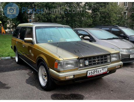 х689ау977, Toyota Crown