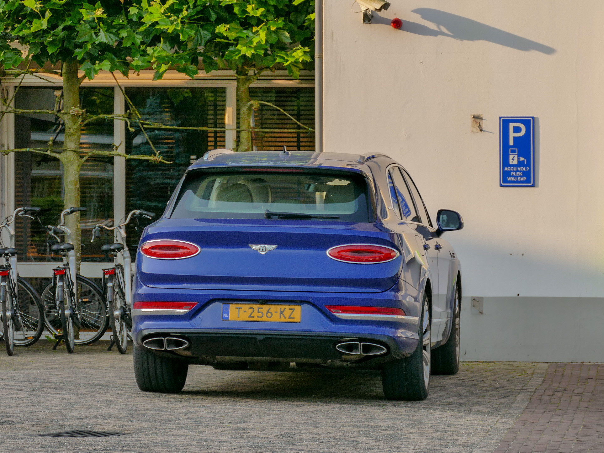 T-256-KZ, Bentley Bentayga 1st gen (PL71), facelift, 2020–