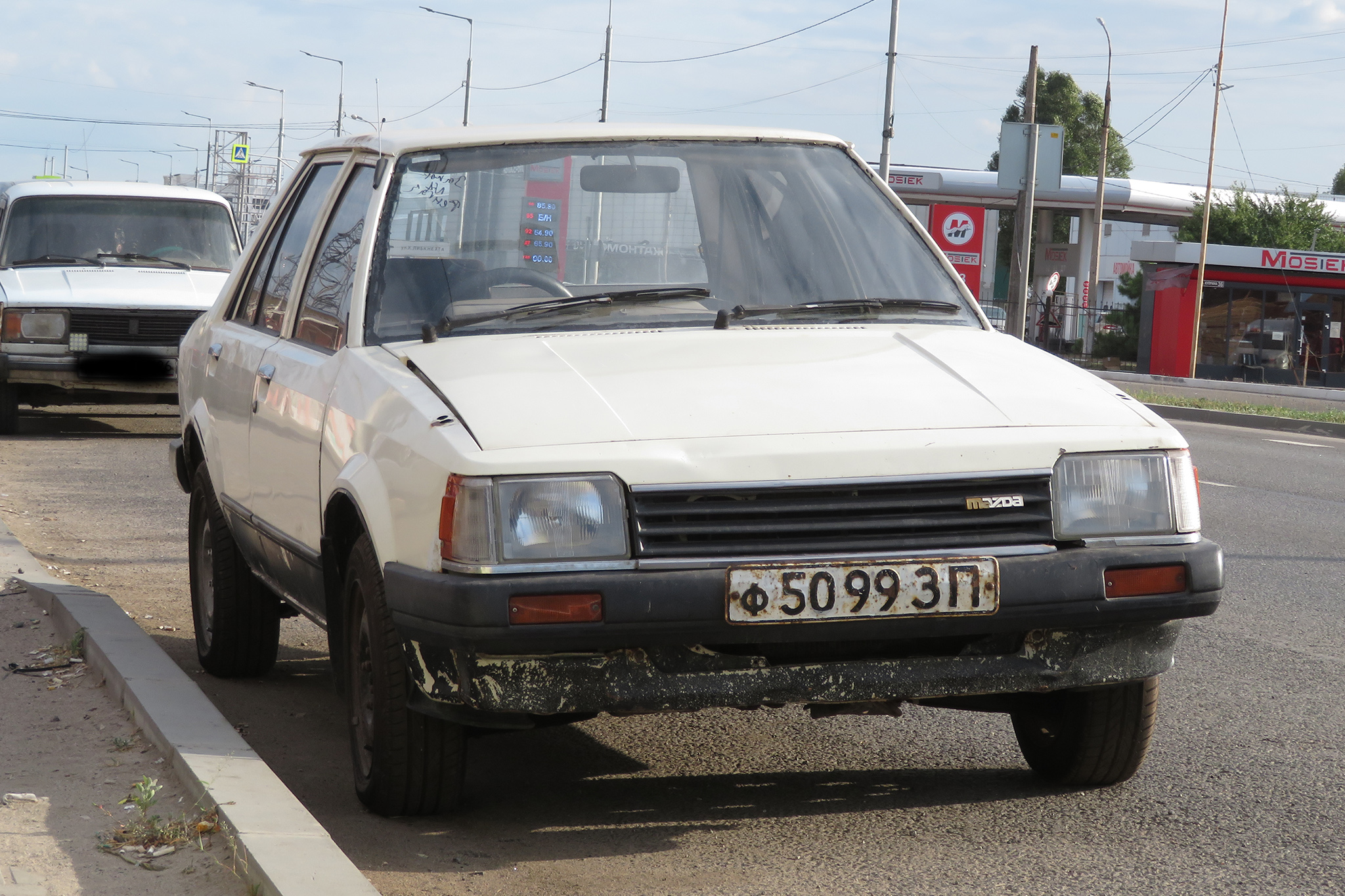 ф 5099 ЗП, Mazda Familia 4th gen Sedan (BD), 1980–1985
