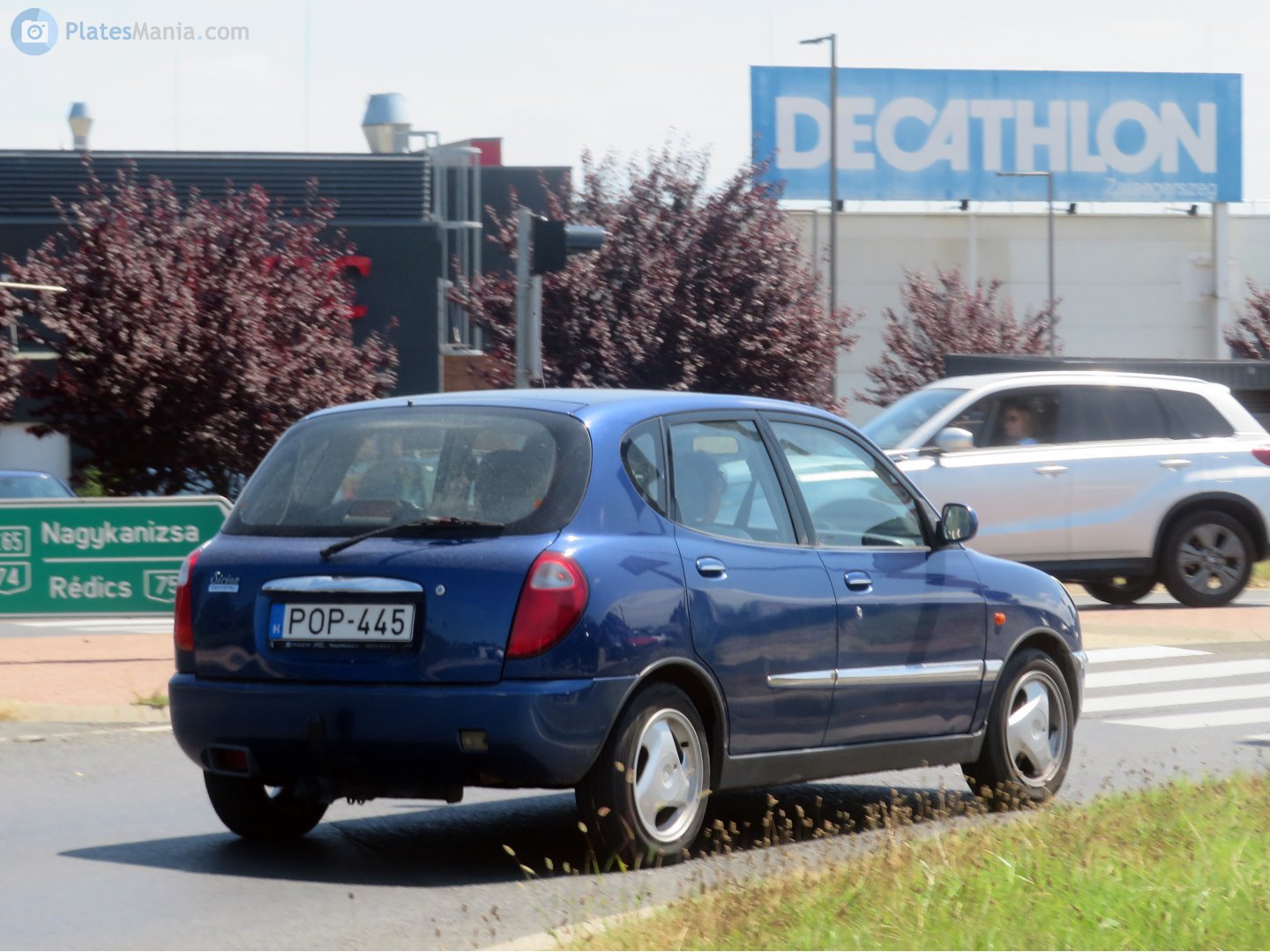 POP-445, Daihatsu Sirion 1st gen (M100), 1998–2001