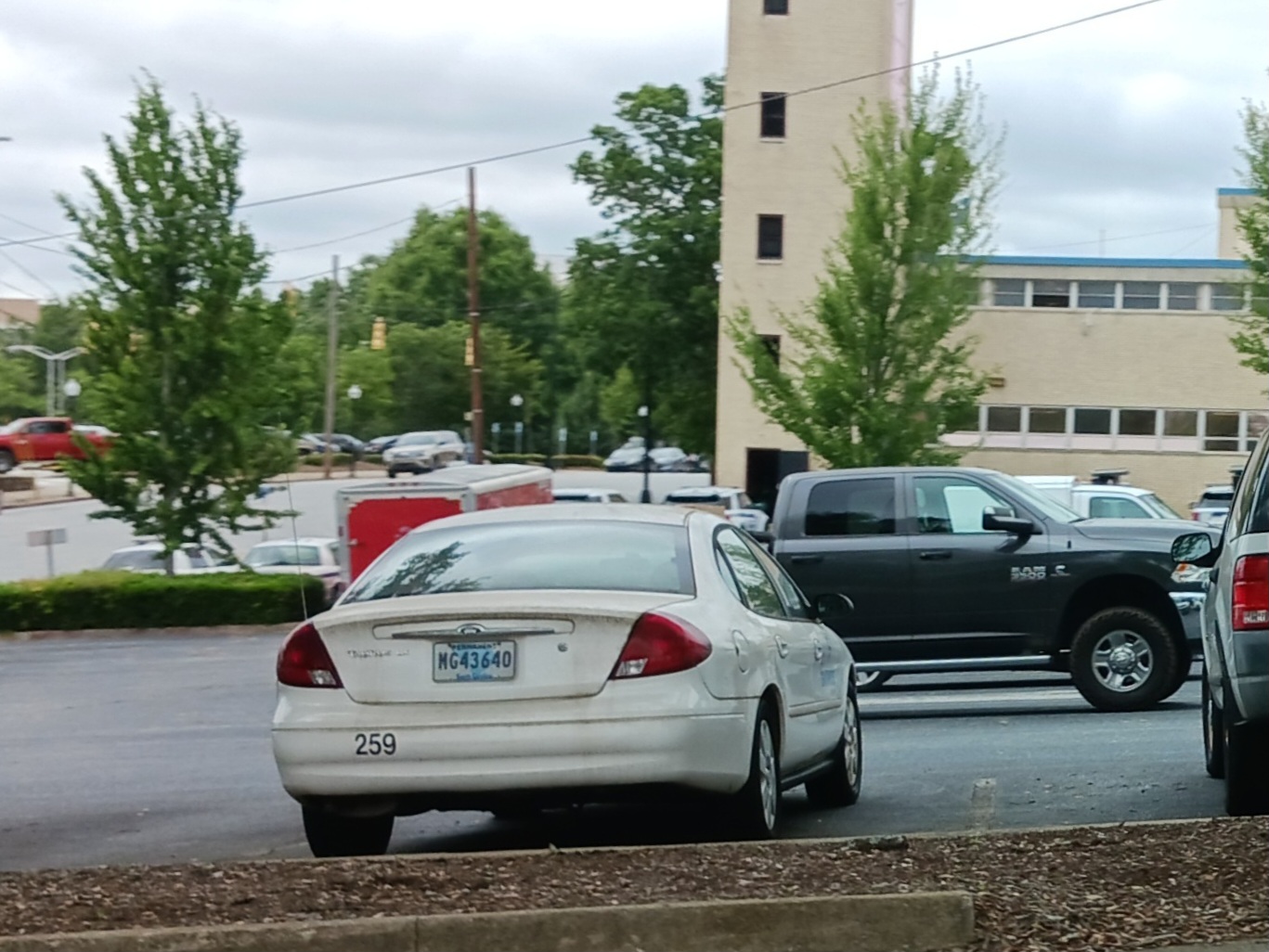 MG43640, Ford Taurus 4th gen Sedan (D186), 1999–2006