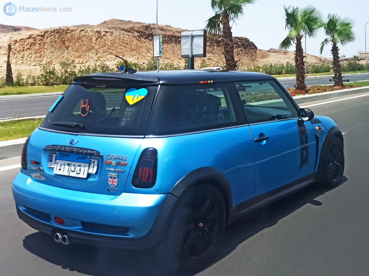 ١٥١٦ فقأ, MINI Hatch 1st gen (R50/R53), 2000–2006