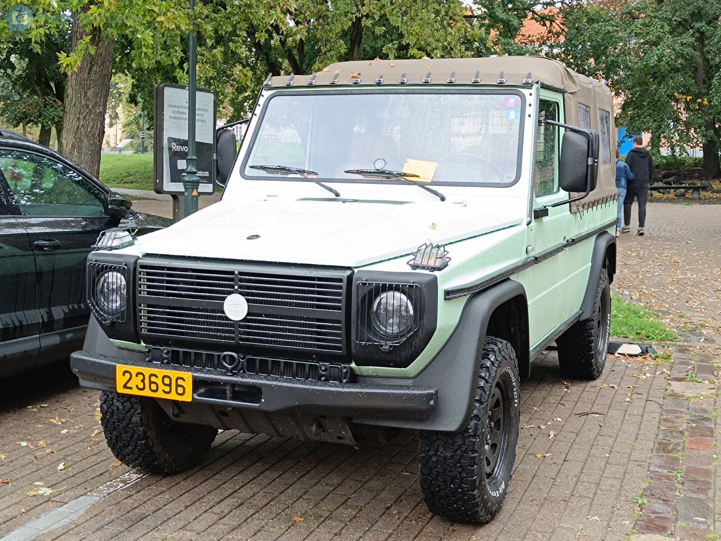 23696, Steyr Daimler-Puch G-Klasse Pickup (W460/W461), 1979–2000