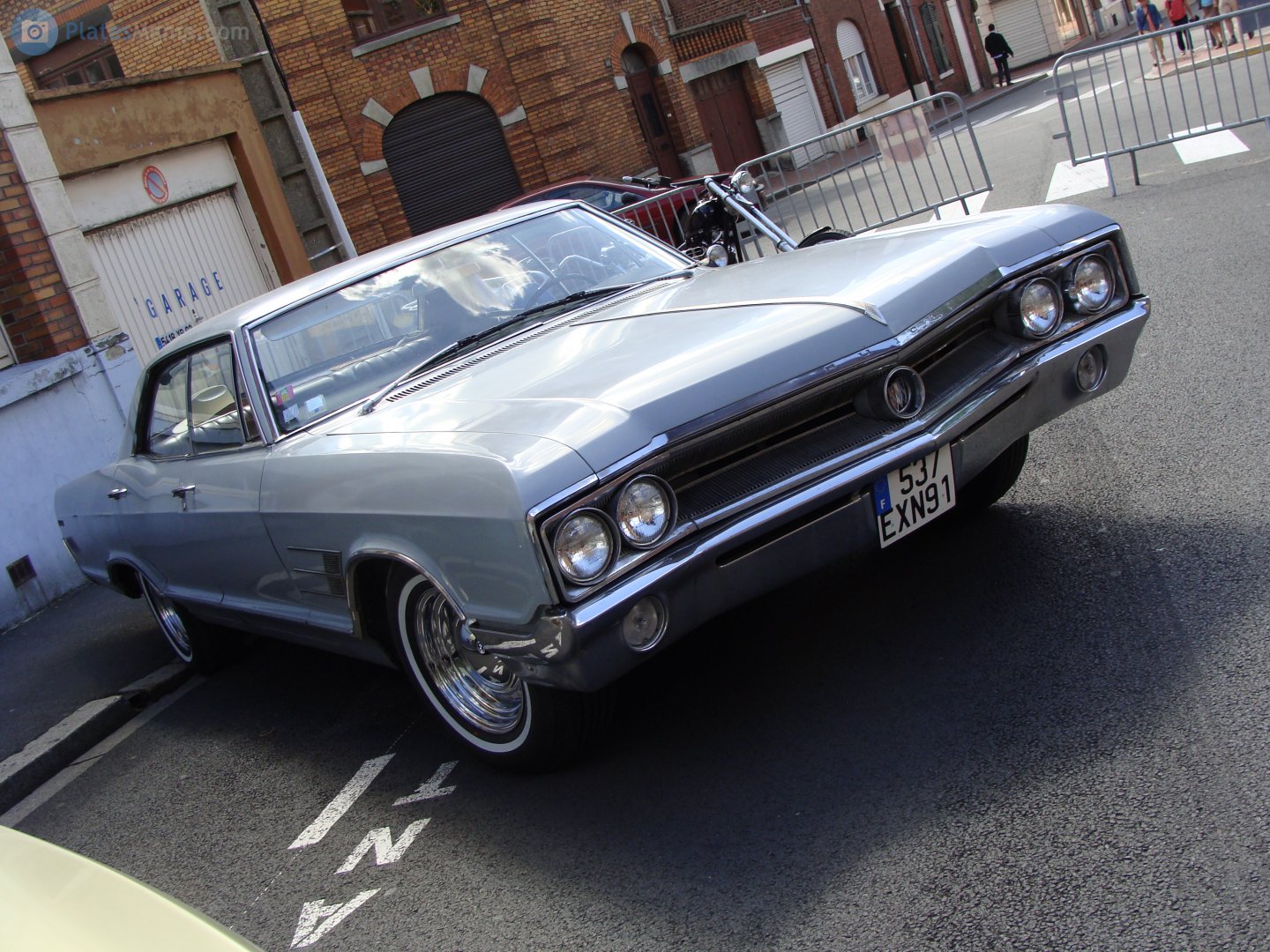 537 EXN 91, Buick Wildcat 2nd gen 1965 4-door Hardtop (46239/46439/46639; B-body), 1964–1965