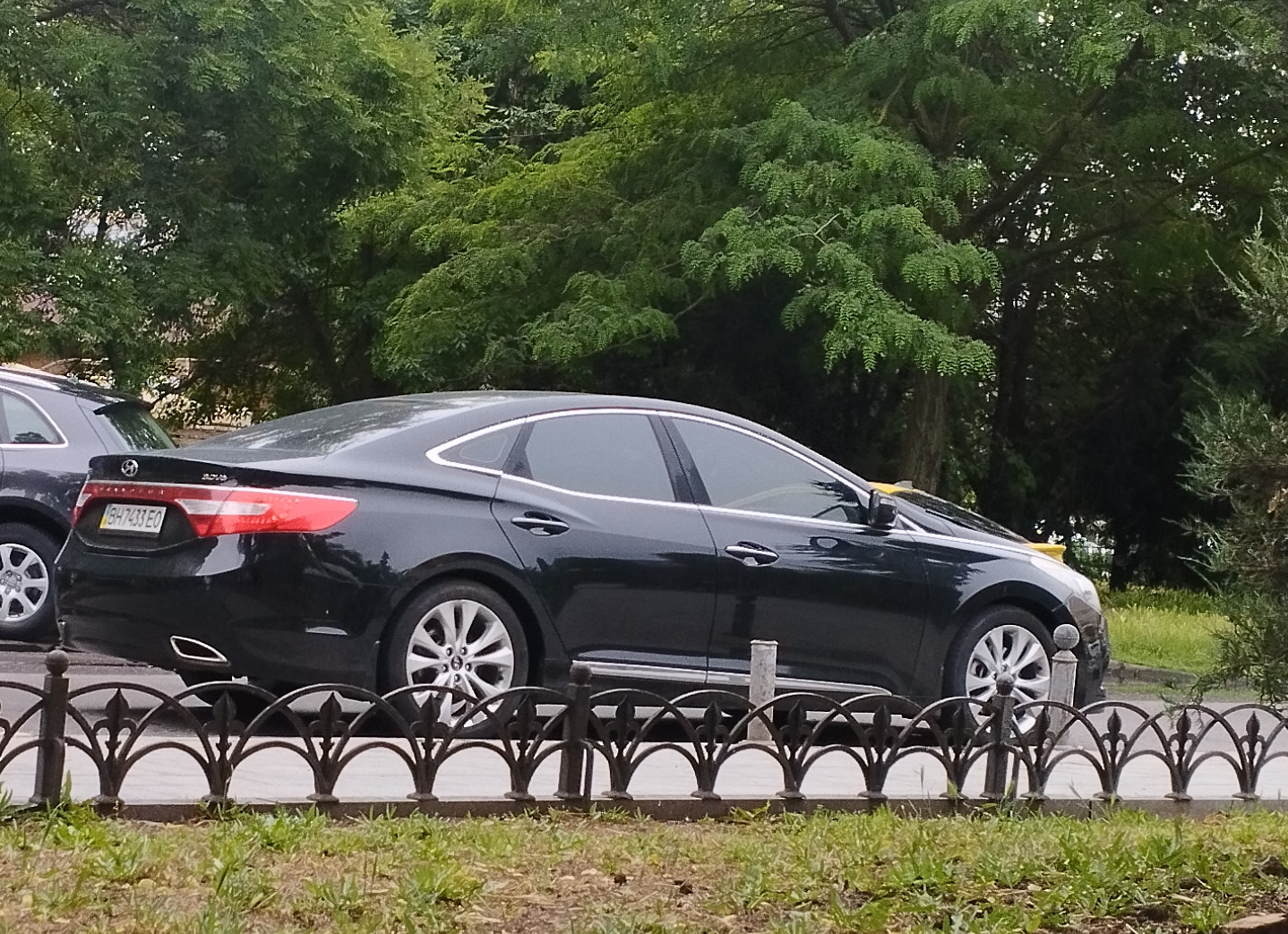 BH 7433 EO, Hyundai Grandeur 5th gen (HG), 2011–2016