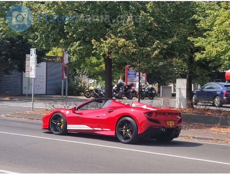 20 JC, Ferrari F8