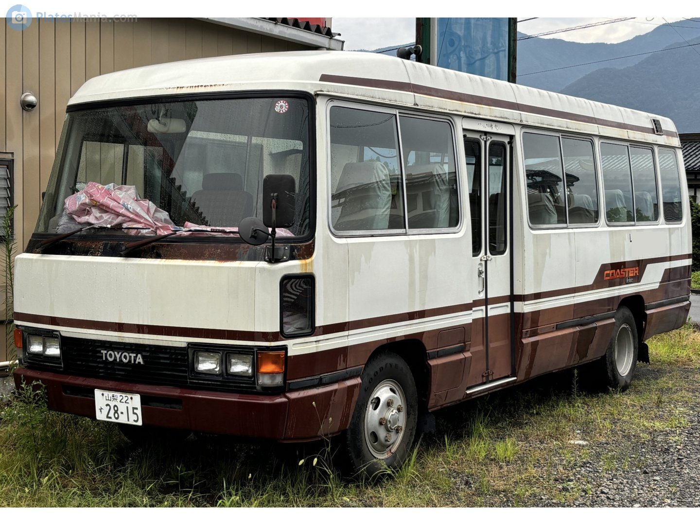 山梨 22 す 2815, Toyota Coaster 2nd gen (B20/B30), 1982–1993