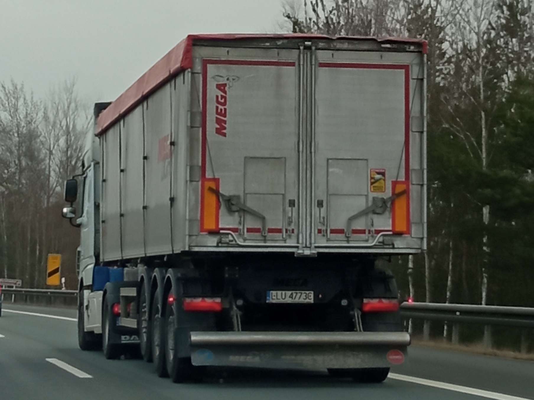 LLU 4773C, MEGA Trailers MNW 