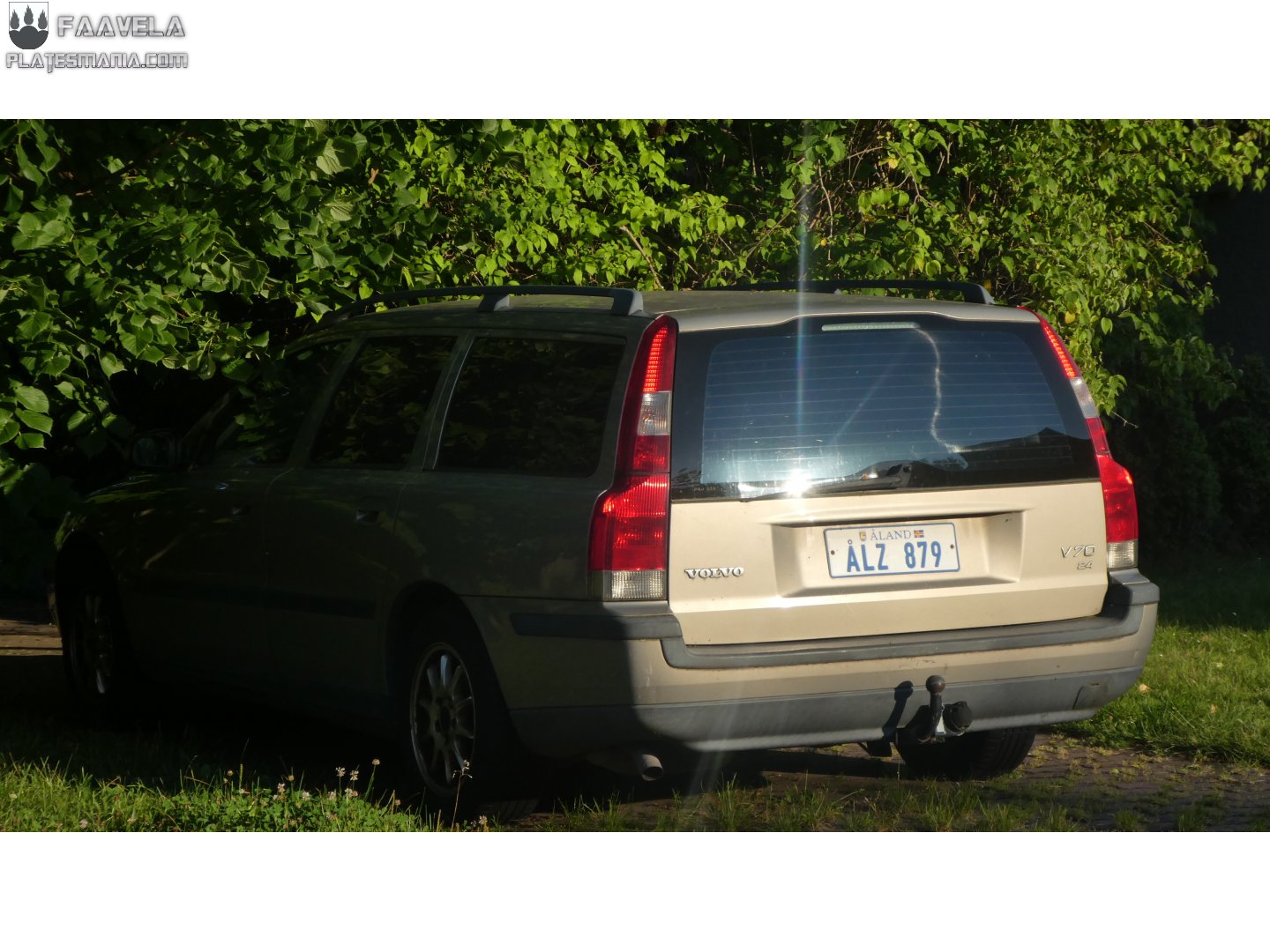 ÅLZ 879, Volvo V70 2nd gen (285), 2000–2007
