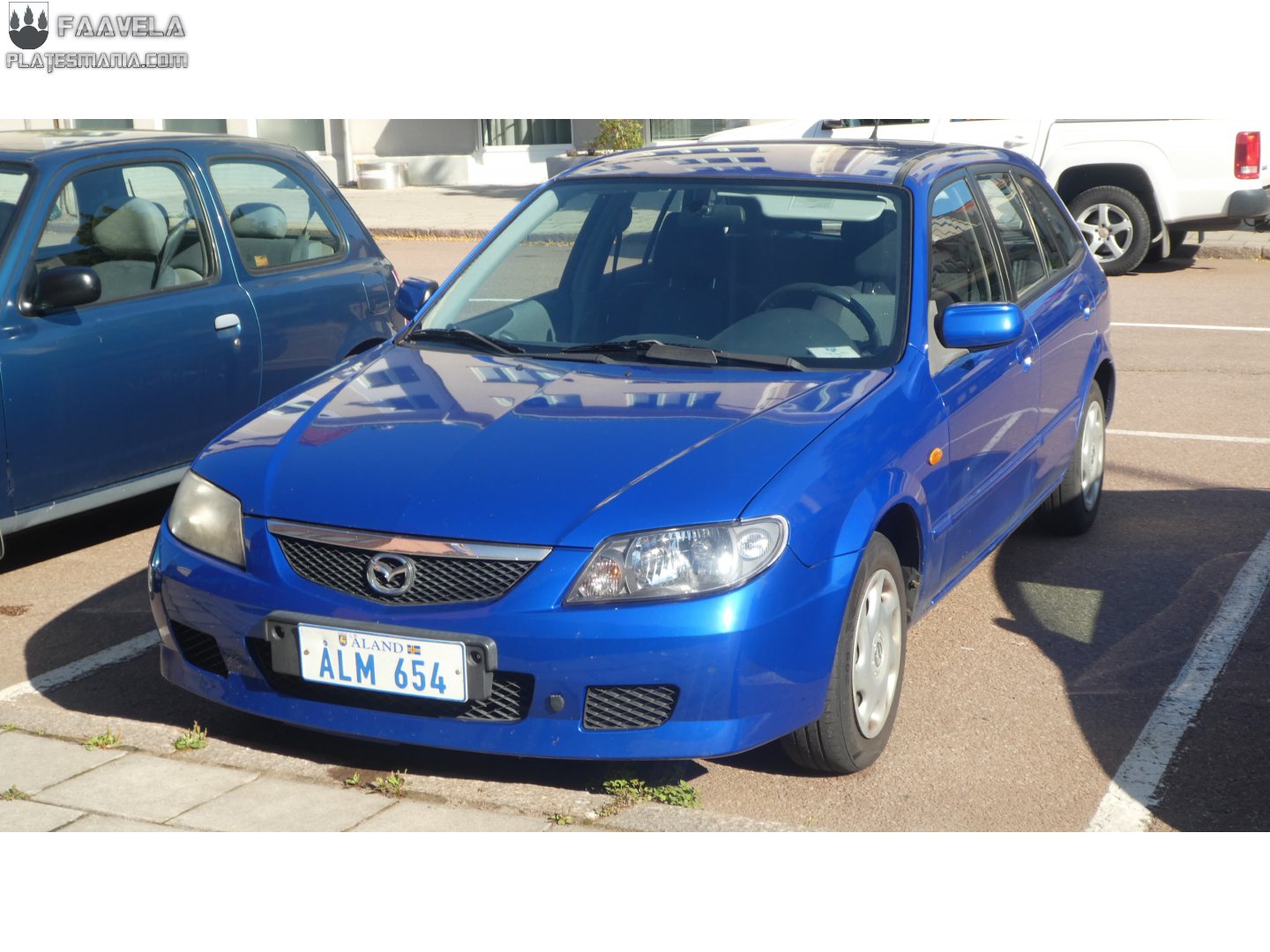 ÅLM 654, Mazda 323 6th gen Hatch (BJ), 1998–2003