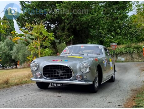 689 UXE, Ferrari 250