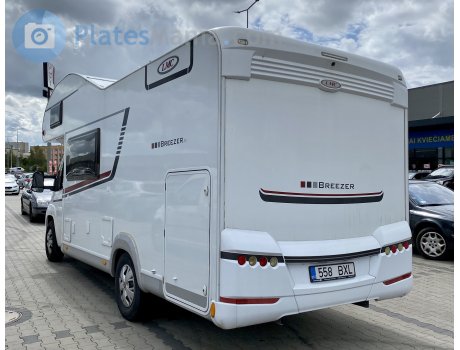 558 BXL, LMC Breezer