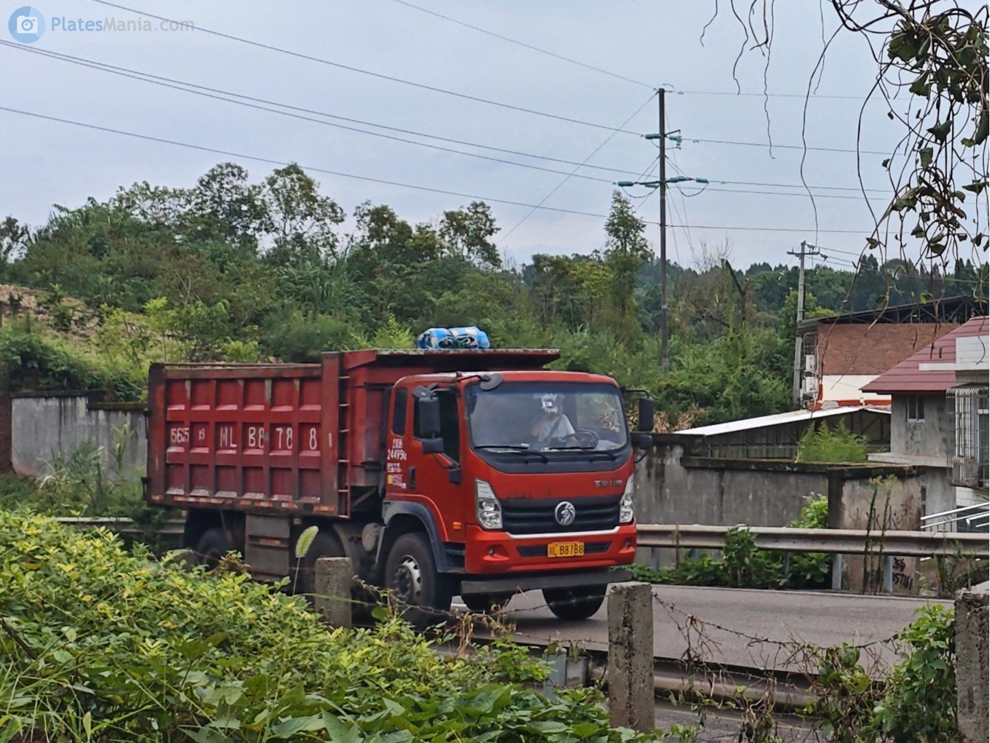 川L·B8788, CNHTC (Sinotruk) King (Wangpai/CDW) Shi-Series 