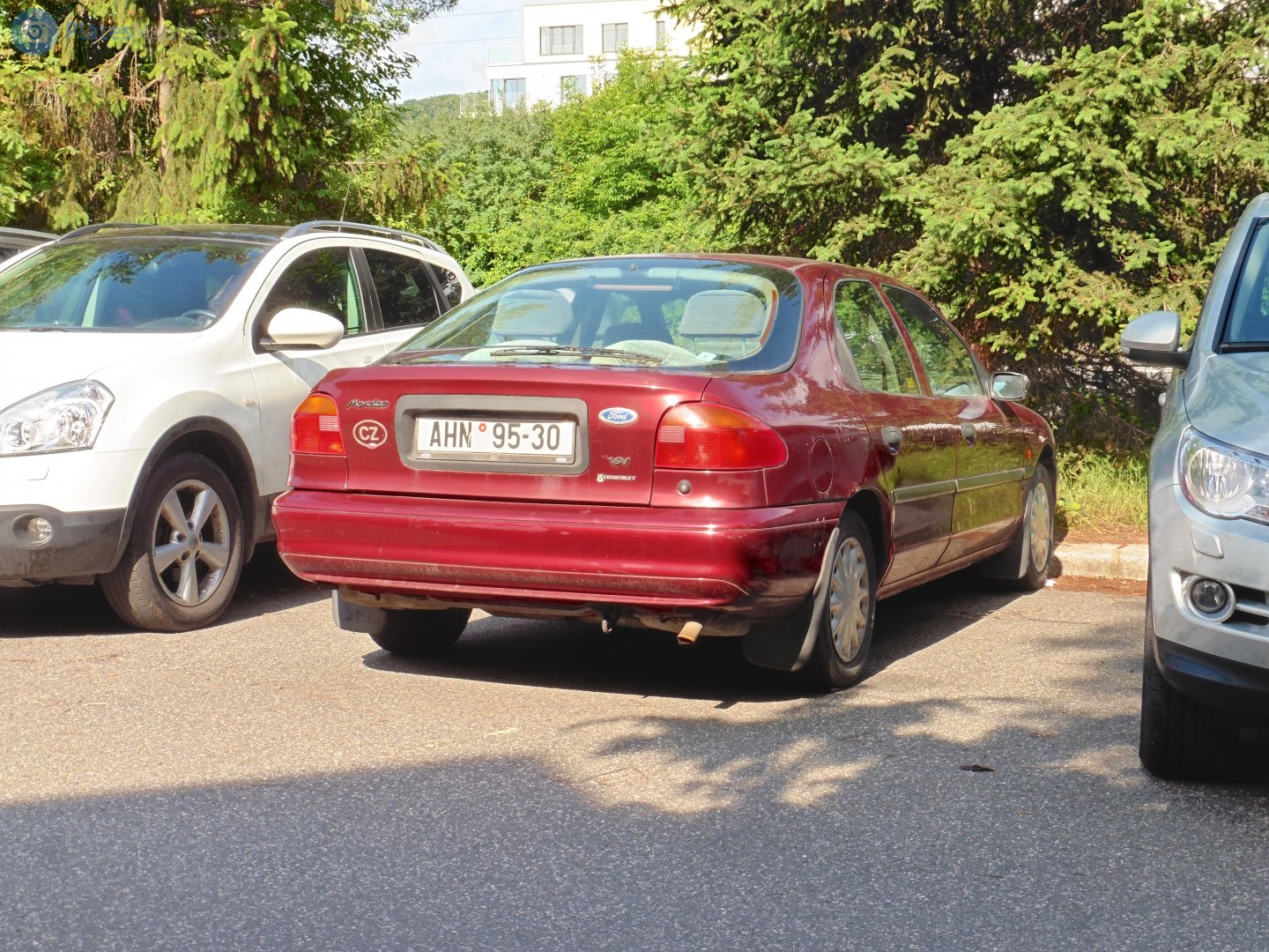 AHN 95-30, Ford Mondeo 1st gen Sedan/Liftback (Mk1; CDW27), 1993–1996