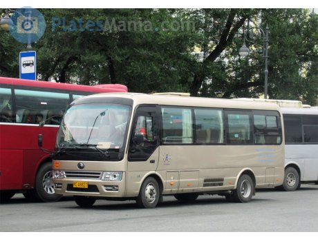 黑C·A8827, Yutong ZK6729