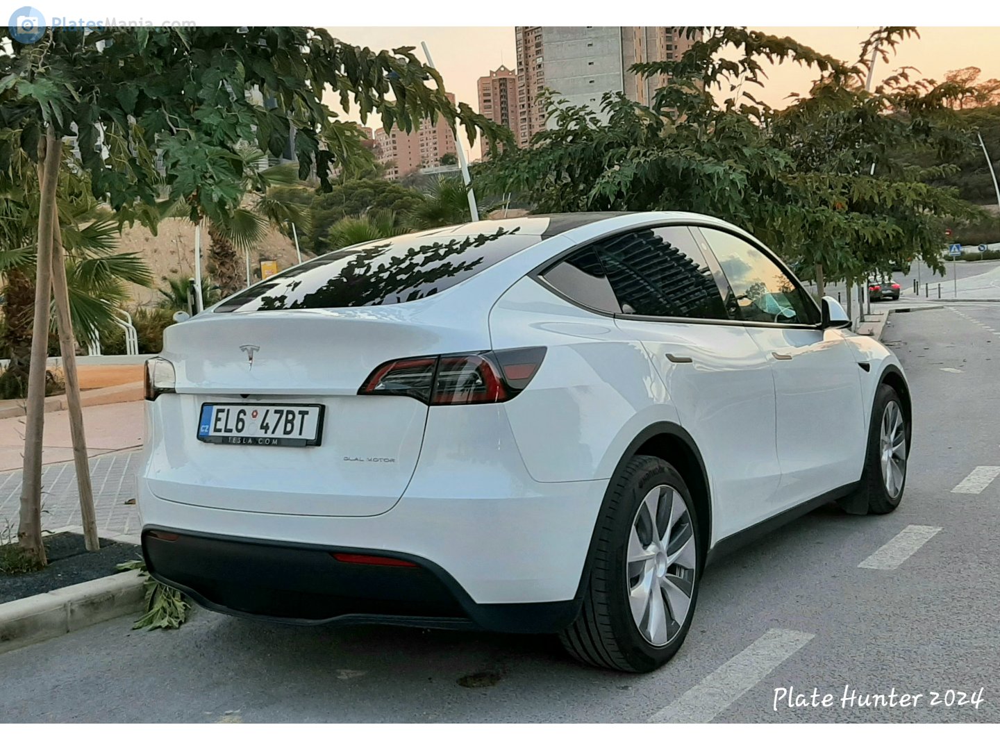 EL6 47BT, Tesla Model Y 1st gen (5YJY), 2020–2025