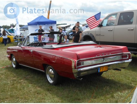 P FJ5, Buick Skylark