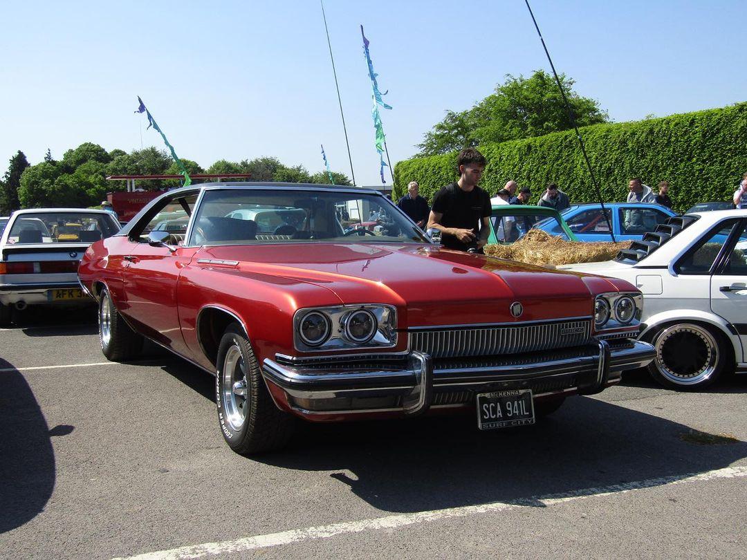 SCA941L, Buick LeSabre 4th gen 1973 2-door Hardtop (4BL57/4BN57; B-body), 2nd facelift, 1972–1973