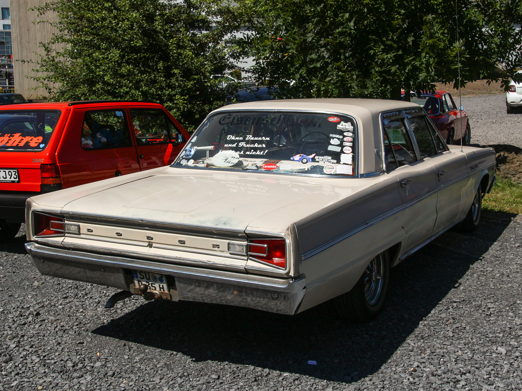 SU P 35 H, Dodge Coronet 5th gen 1966 4-door Sedan (41; BW; B-body), 1st facelift, 1965–1966