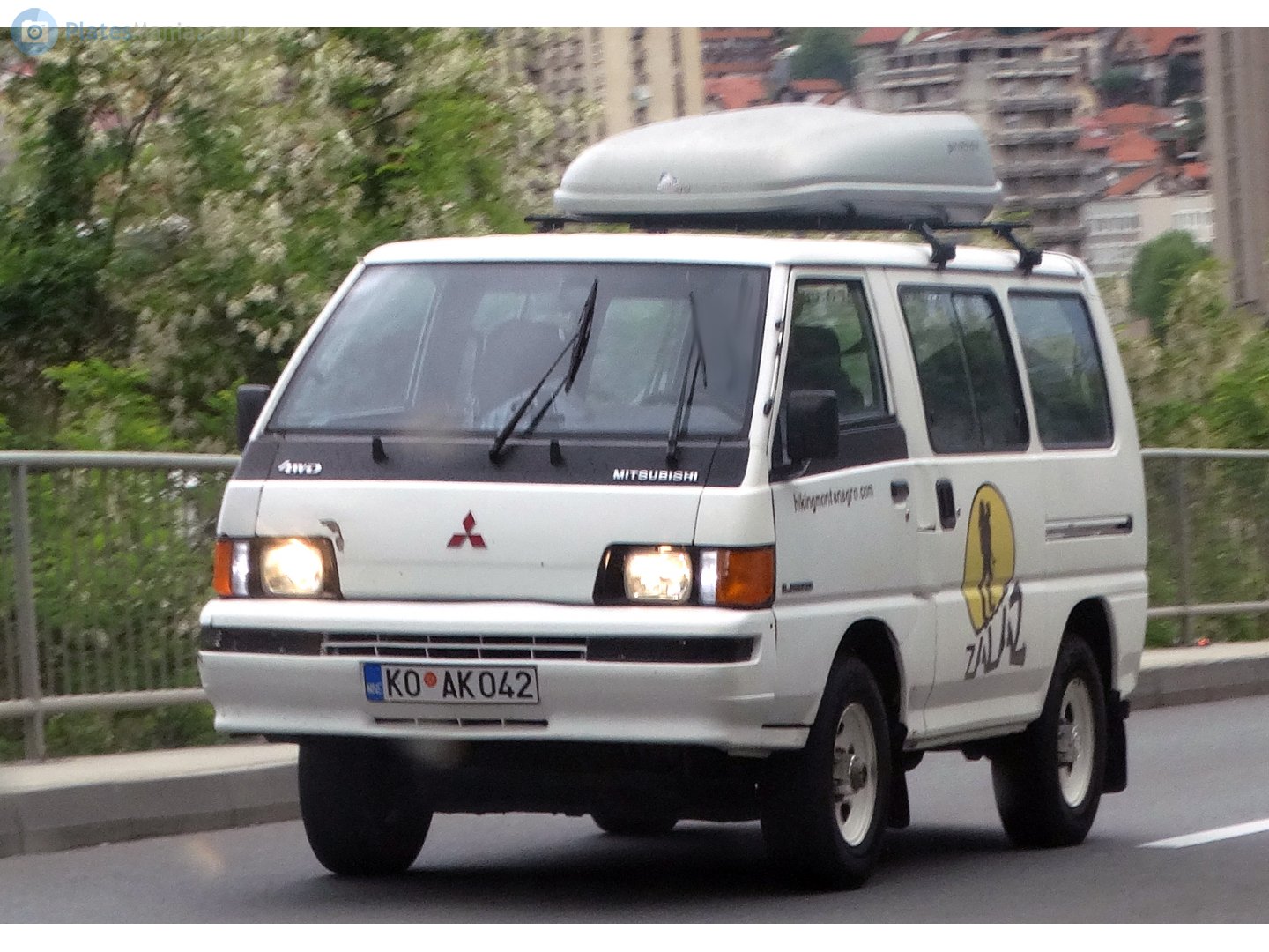 KO AK042, Mitsubishi L300 2nd gen (PO), 1986–1999