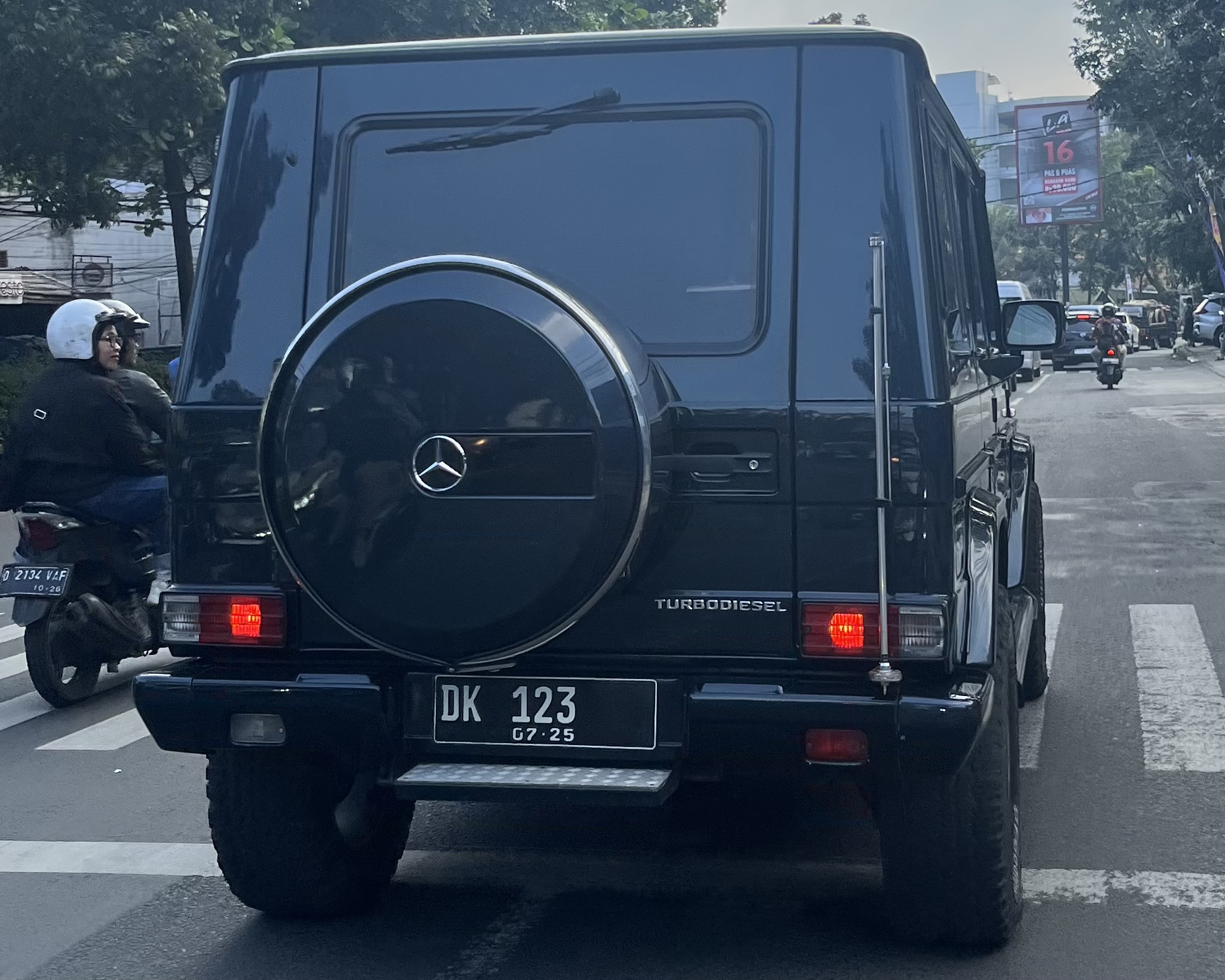 DK 123, Mercedes-Benz G-Klasse 1st gen 5-door SUV (W463), 1990–2018