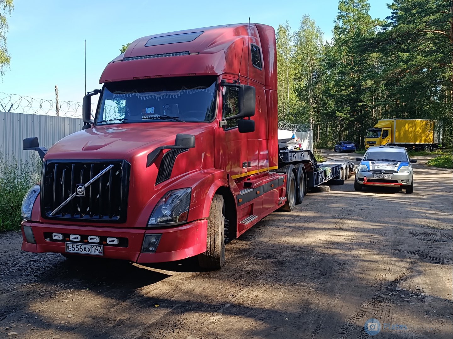 е 556 ах 147, Volvo VN Series 2nd gen VNL, 2002­–2017