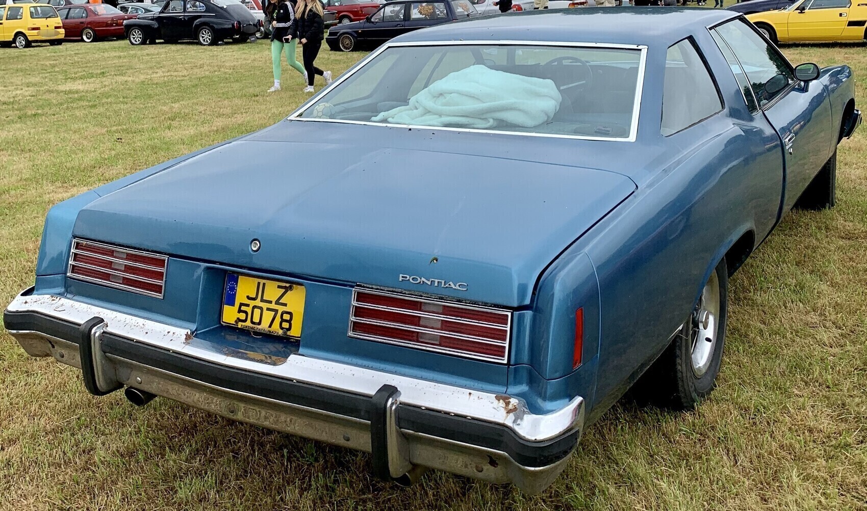 JLZ5078, Pontiac Catalina 4th gen 1975/1976 2-door Hardtop (57; B-body), 4th facelift, 1974–1976