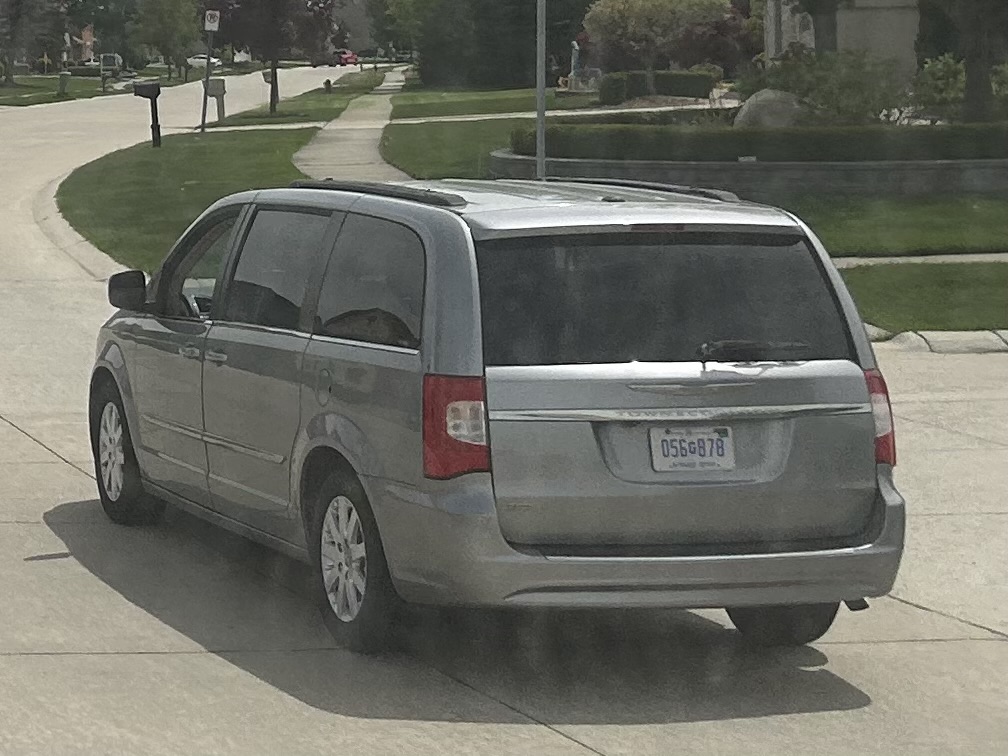 056G878, Chrysler Town&Country 5th gen Minivan (RT), facelift, 2010–2016