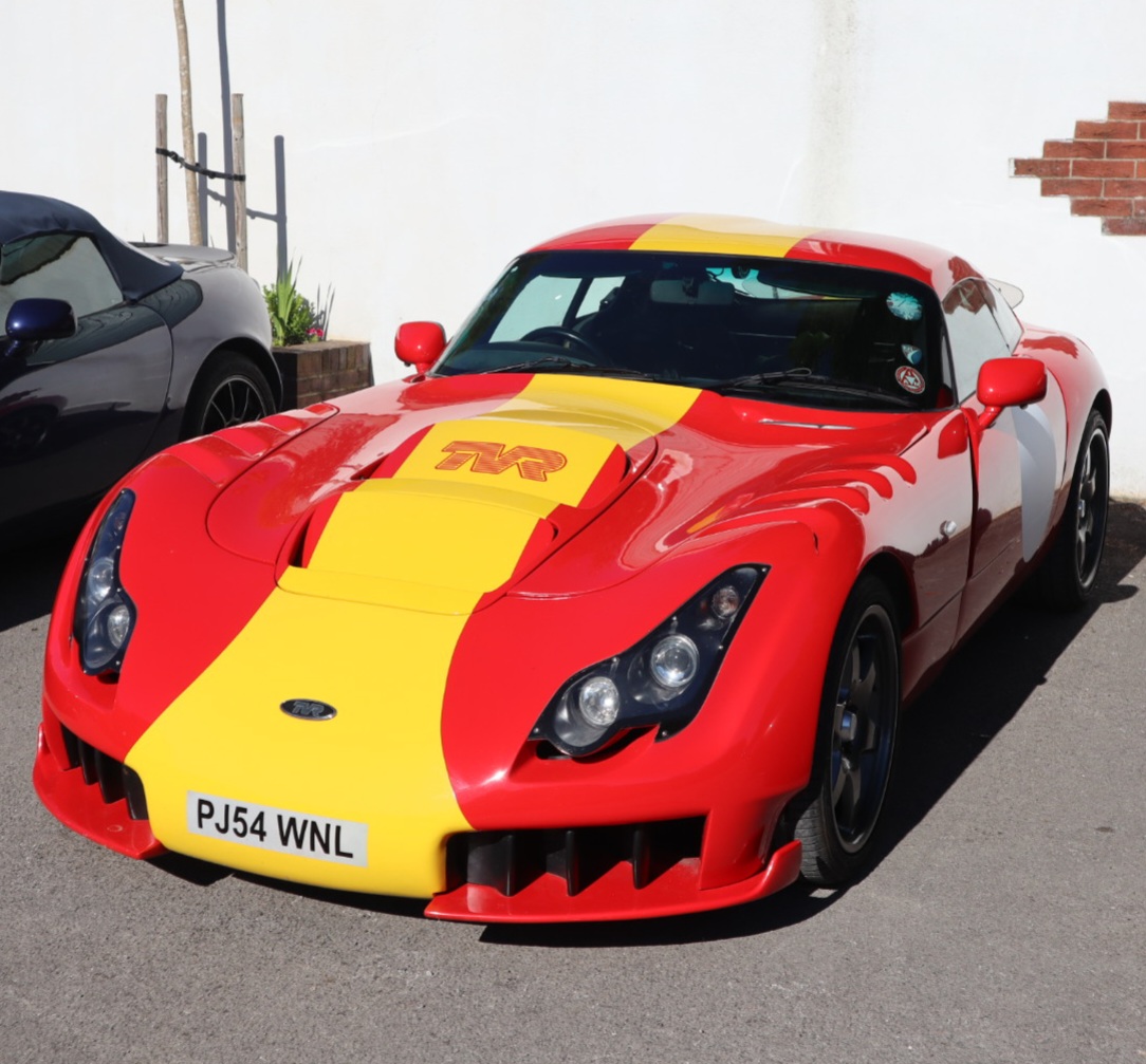 PJ54WNL, TVR Sagaris 