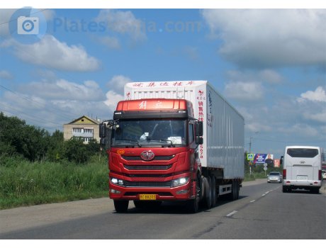 黑C·B8203, FAW Jiefang Han V