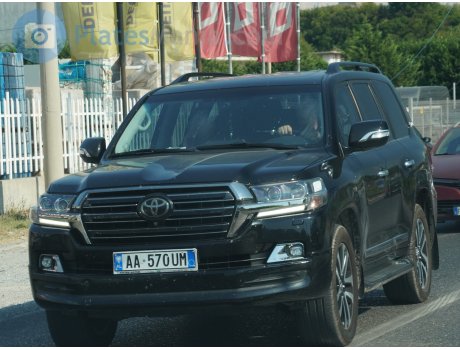 AA 570 UM, Toyota Land Cruiser