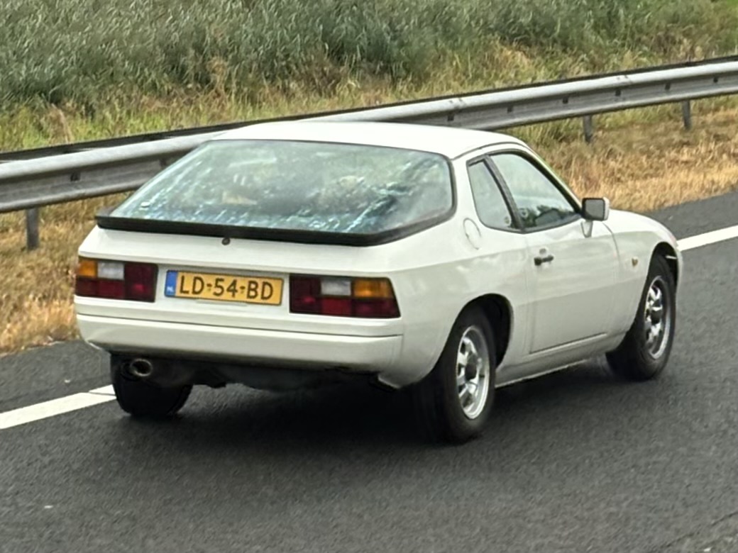 LD-54-BD, Porsche 924 1st gen (425), 1976–1988