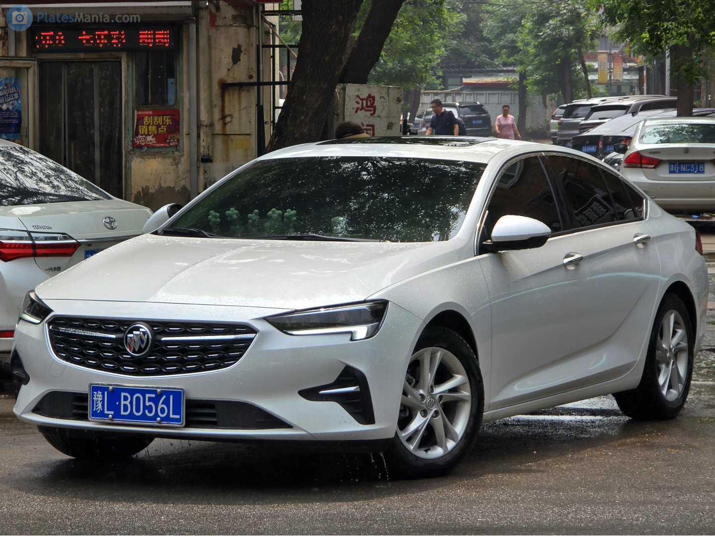 豫L·B056L, Buick Regal 6th gen Sedan/Sportback (E2XX), 2017–2023 (–2020 for NA-market)