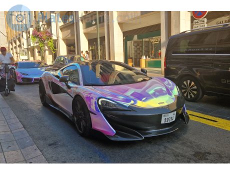 W 59784, McLaren 570