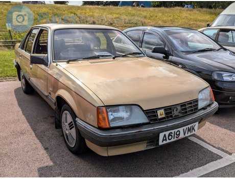 A619 VMK, Vauxhall Carlton
