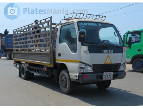 3B-8711, Isuzu Q-Series