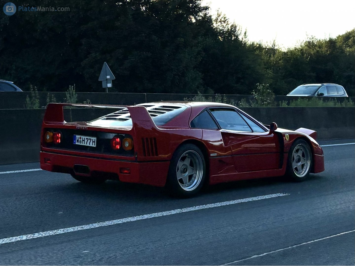 W H 77 H, Ferrari F40 1st gen (F120), 1987–1992